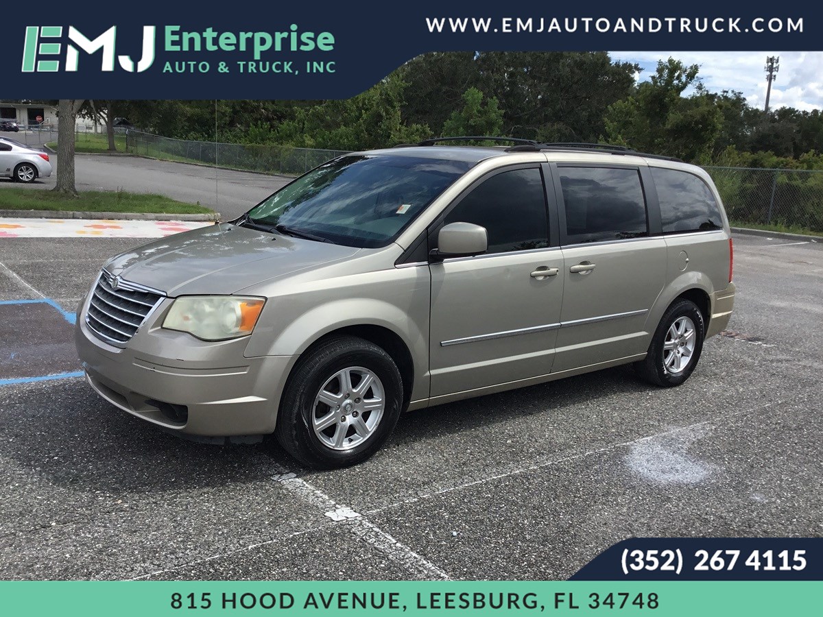 2009 Chrysler Town & Country