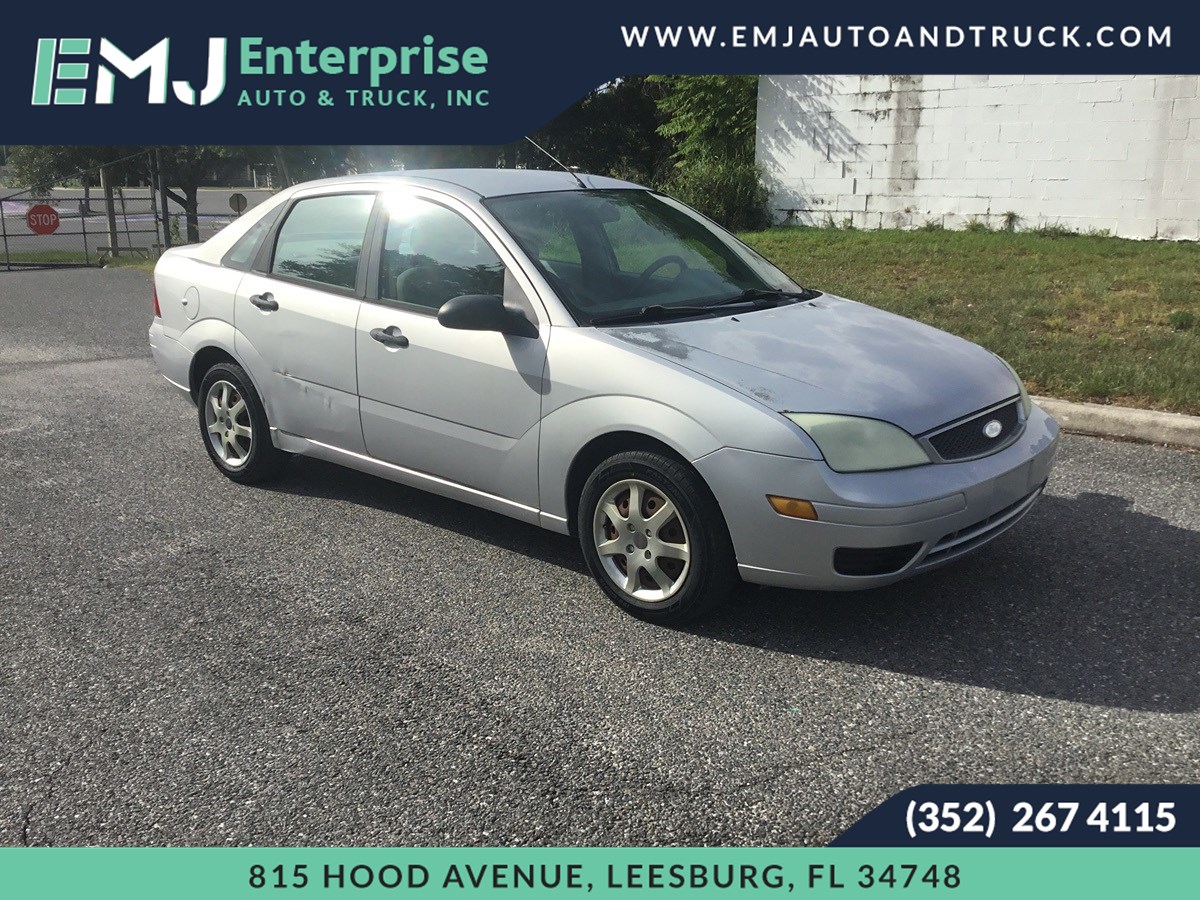 2005 Ford Focus ZX4 S's photo