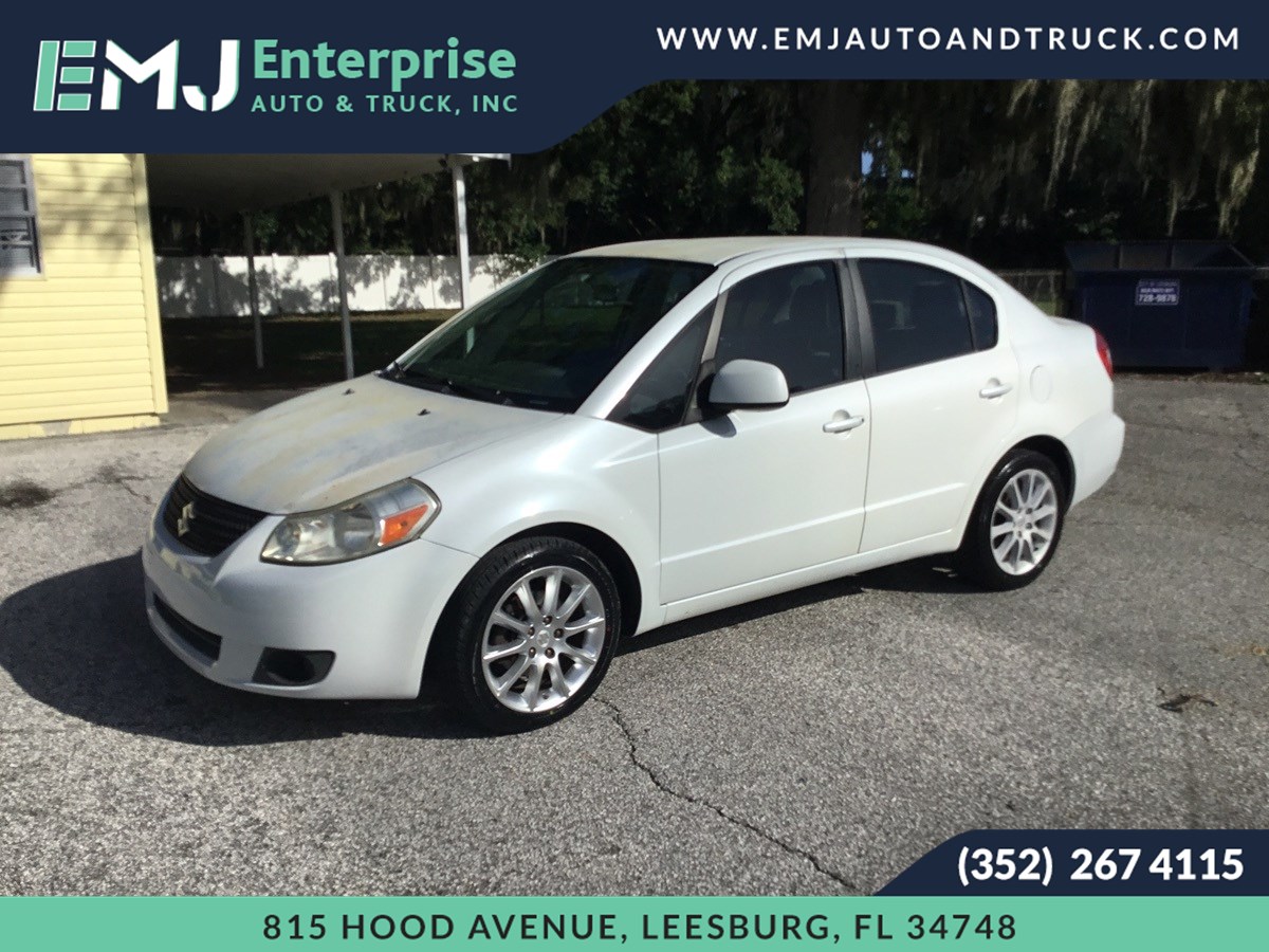 2011 Suzuki SX4 LE Anniversary Edition