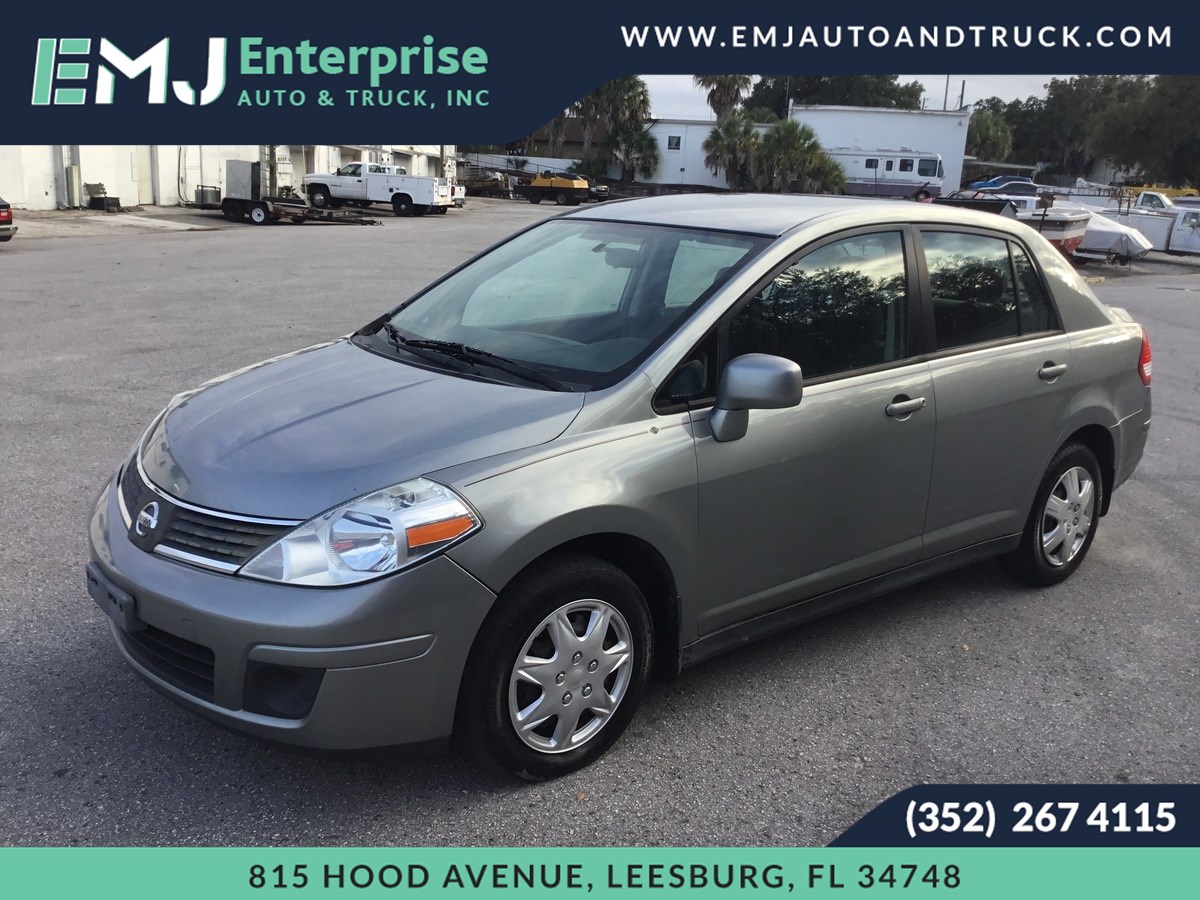 Sold 2011 Nissan Versa 1.8 S in Leesburg, image size:1200x900