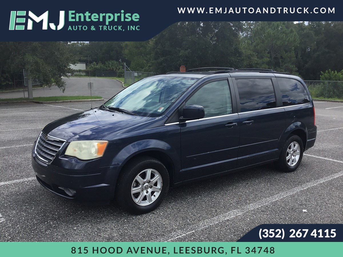Sold 2008 Chrysler Town Country Touring in Leesburg