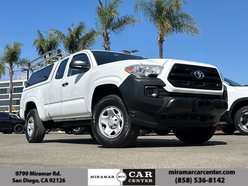 2017 Toyota Tacoma SR