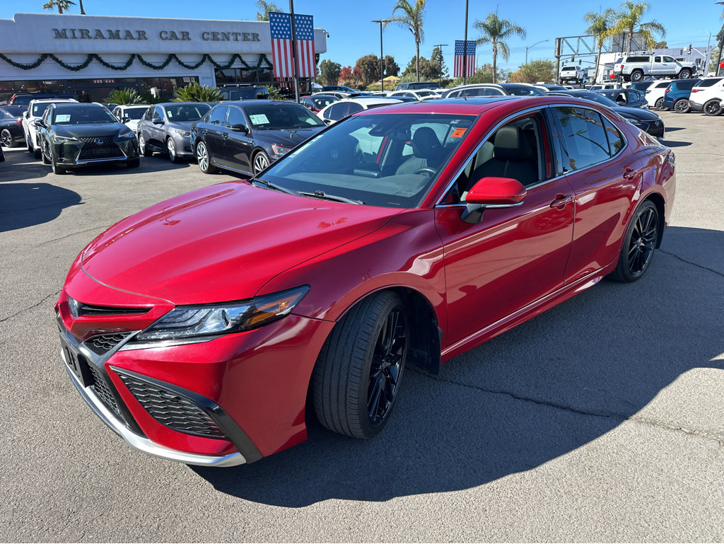 2022 Toyota Camry Hybrid XSE photo 11