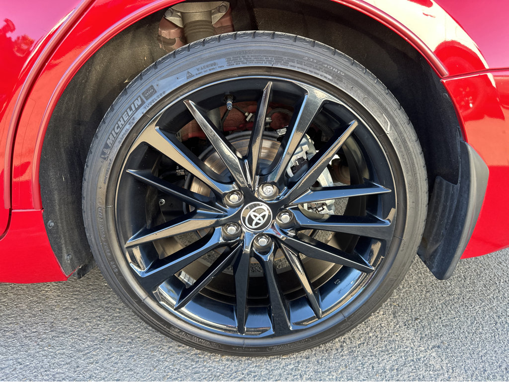 2022 Toyota Camry Hybrid XSE photo 14
