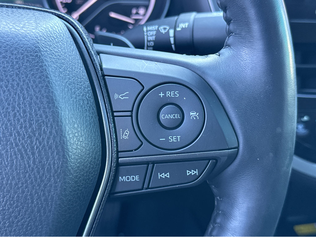 2022 Toyota Camry Hybrid XSE photo 23