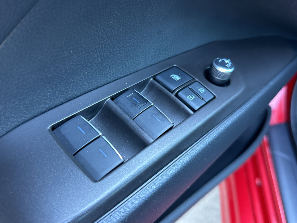 2022 Toyota Camry Hybrid XSE photo 32