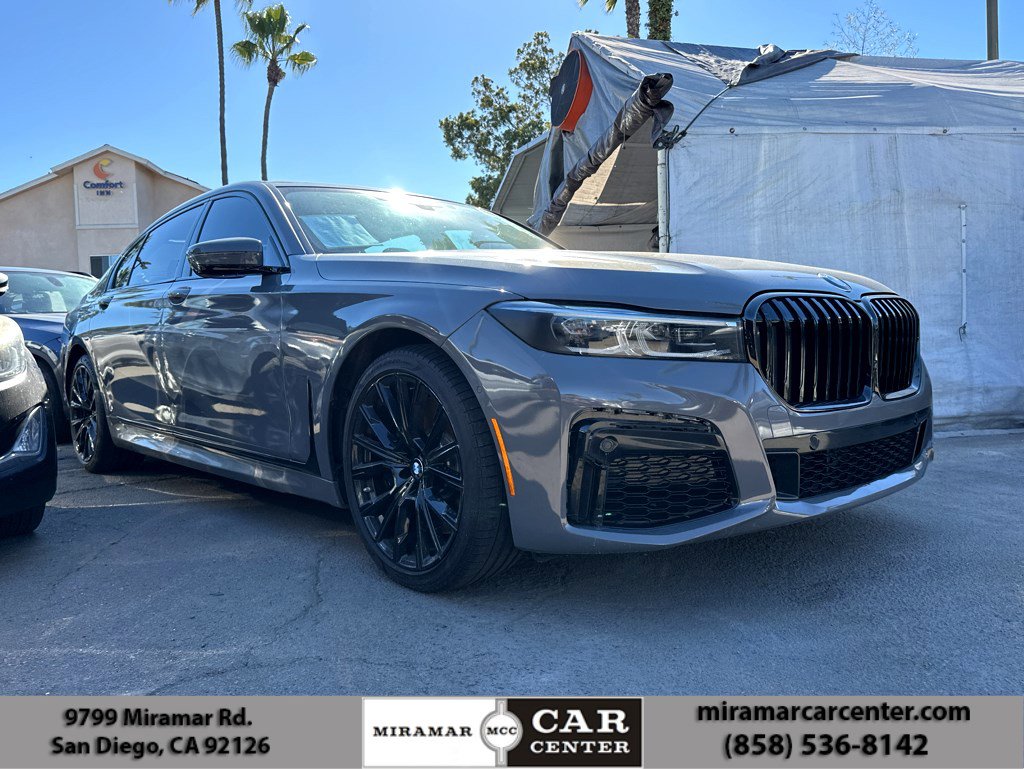 2022 BMW 7 Series 740i  w/M-SPORT!