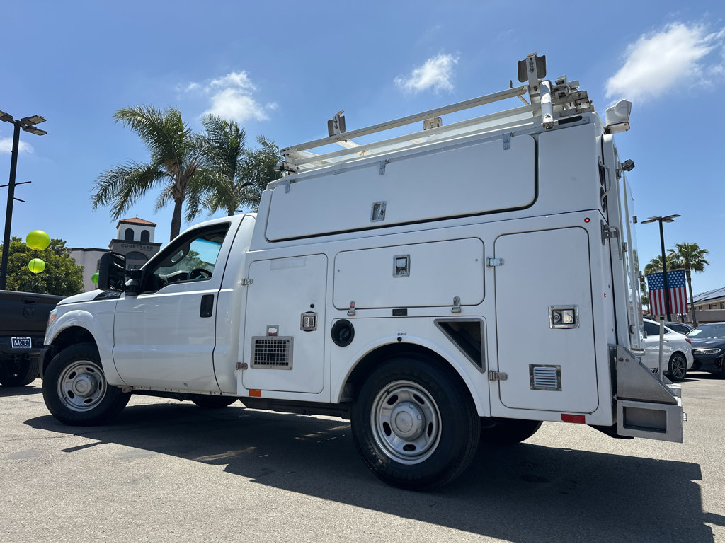 2013 Ford F-350 XL photo 3