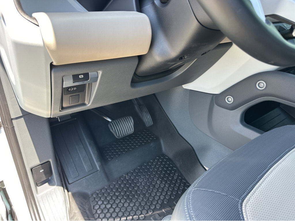 2022 Land Rover Defender X-Dynamic HSE - Photo 31