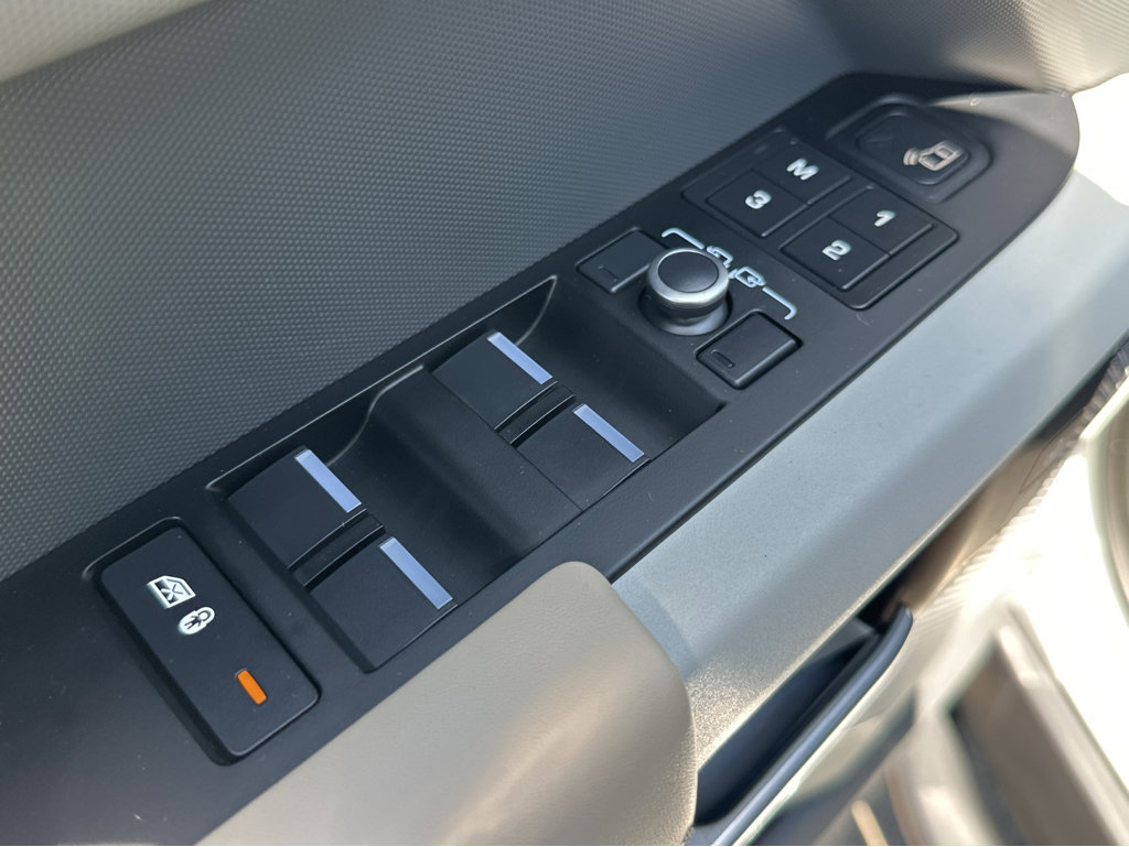 2022 Land Rover Defender X-Dynamic HSE - Photo 34