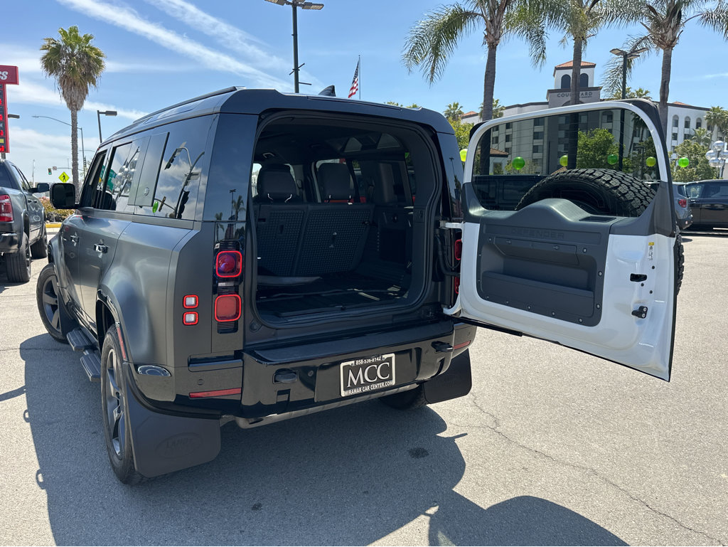 2022 Land Rover Defender X-Dynamic HSE - Photo 36