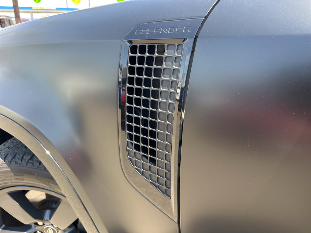 2022 Land Rover Defender X-Dynamic HSE - Photo 42