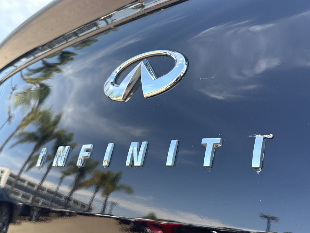 Sold 2011 INFINITI G37 Sedan S in San Diego