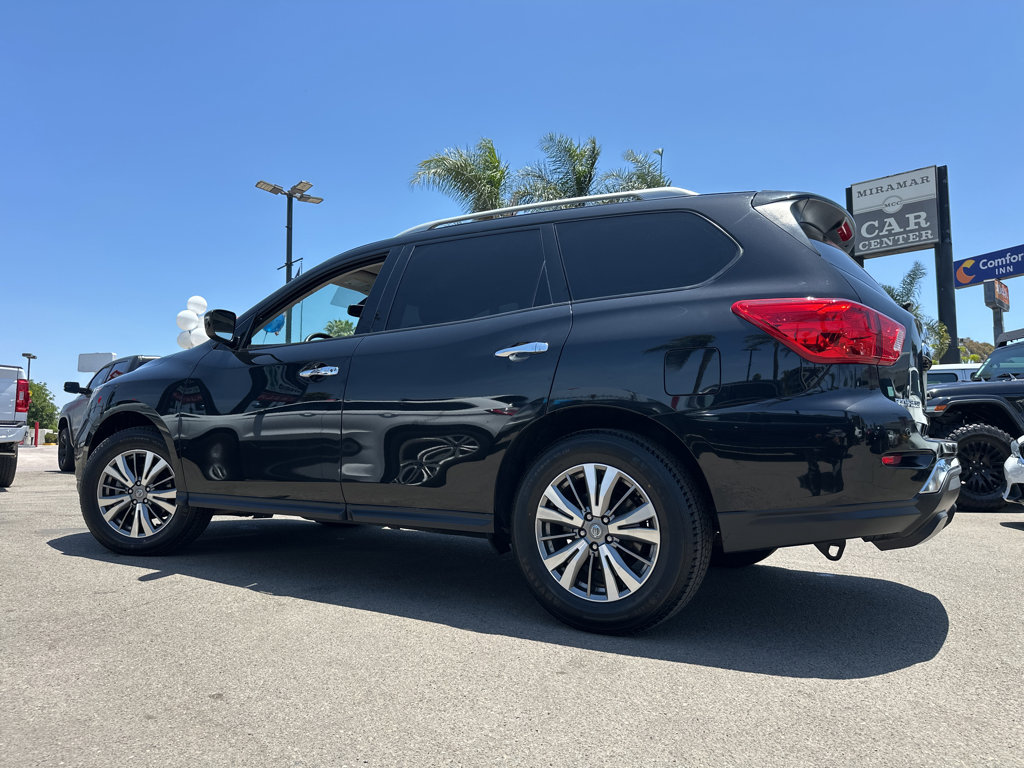 2020 Nissan Pathfinder SV - Photo 3