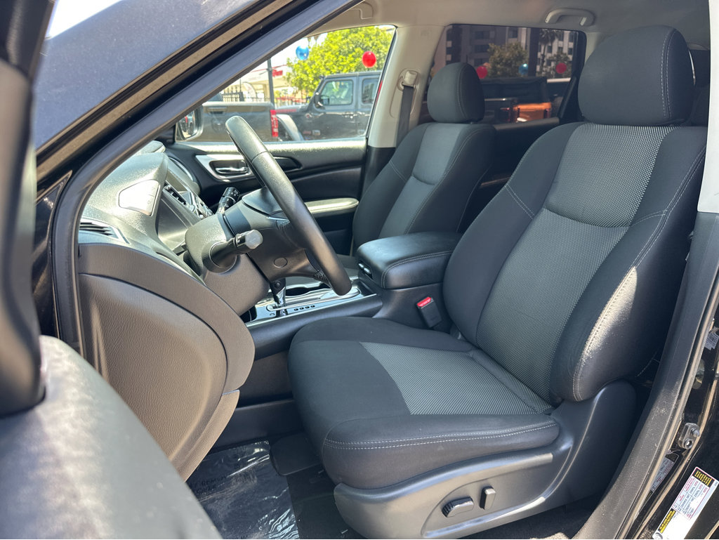 2020 Nissan Pathfinder SV - Photo 8