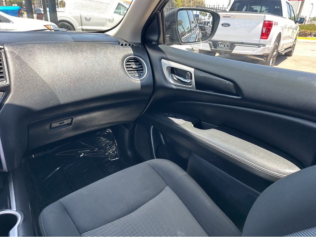 2020 Nissan Pathfinder SV - Photo 19