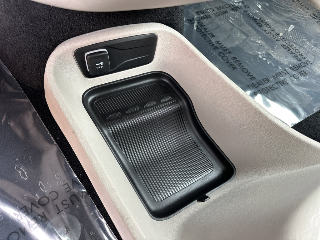 Sold 2024 Chrysler Pacifica Hybrid Select in San Diego