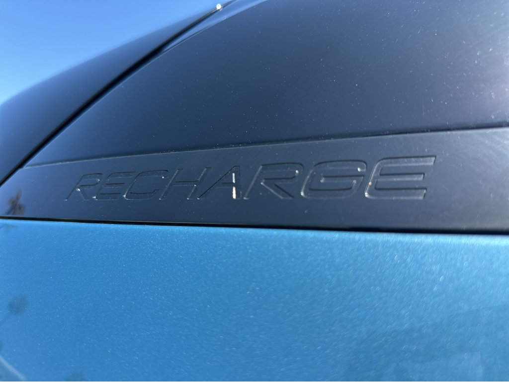 2023 Volvo XC40 Plus - Photo 42