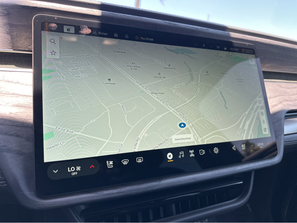 2022 Rivian R1S Launch Edition photo 4
