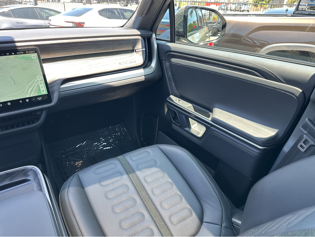 2022 Rivian R1S Launch Edition photo 17