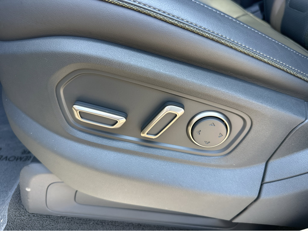 2022 Rivian R1S Launch Edition photo 27