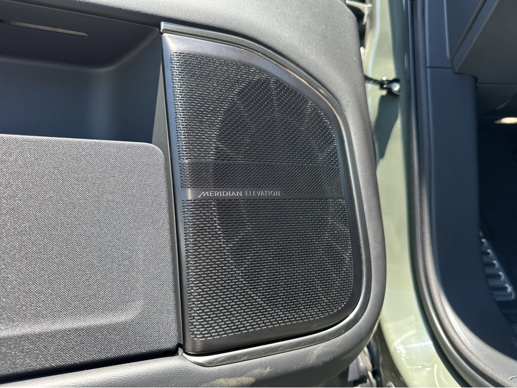 2022 Rivian R1S Launch Edition photo 30