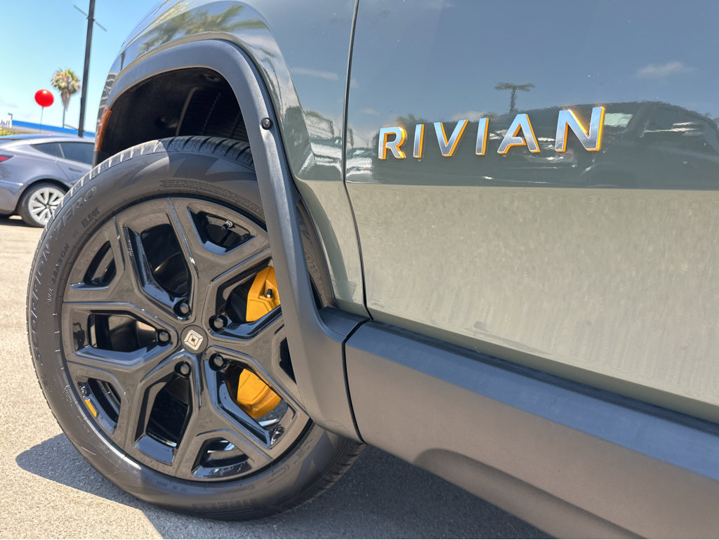 2022 Rivian R1S Launch Edition photo 36