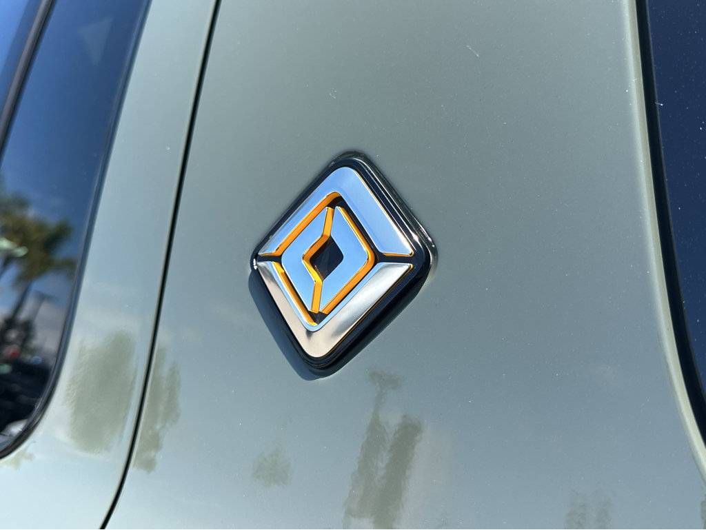 2022 Rivian R1S Launch Edition photo 38
