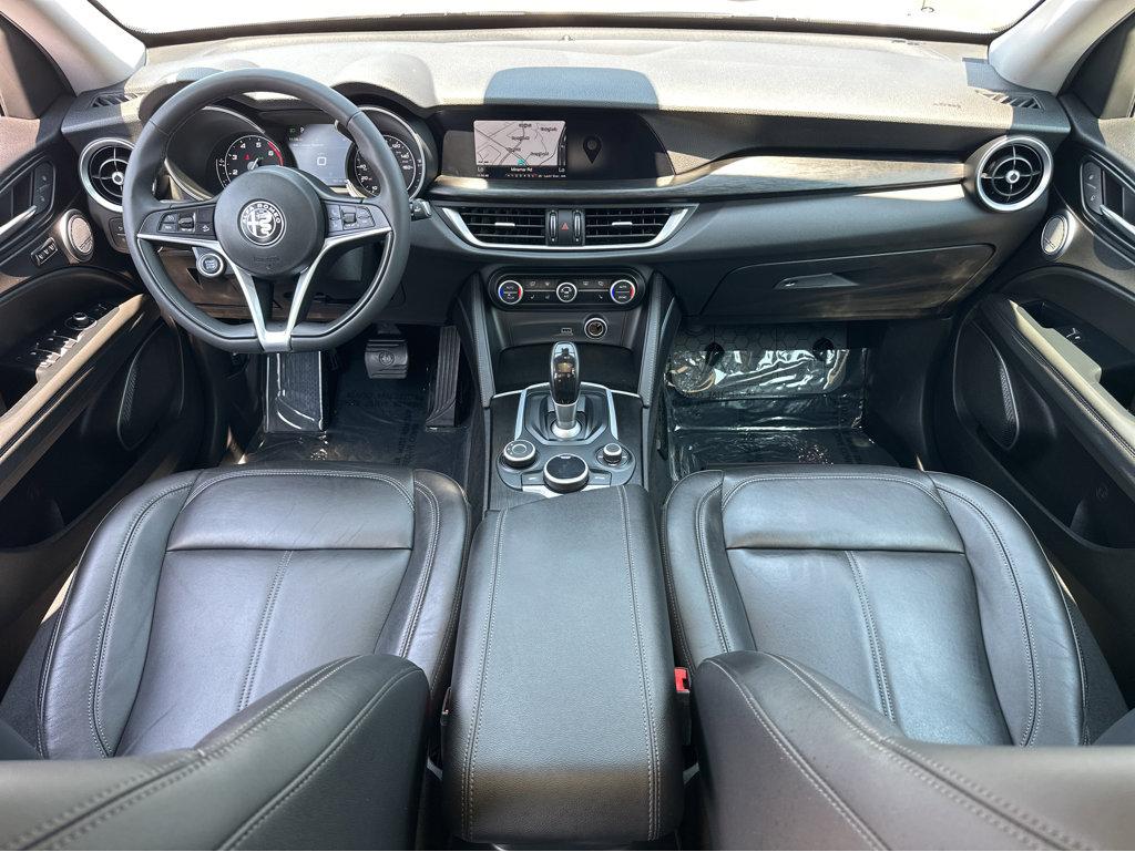 2019 Alfa Romeo Stelvio Ti Sport photo 4