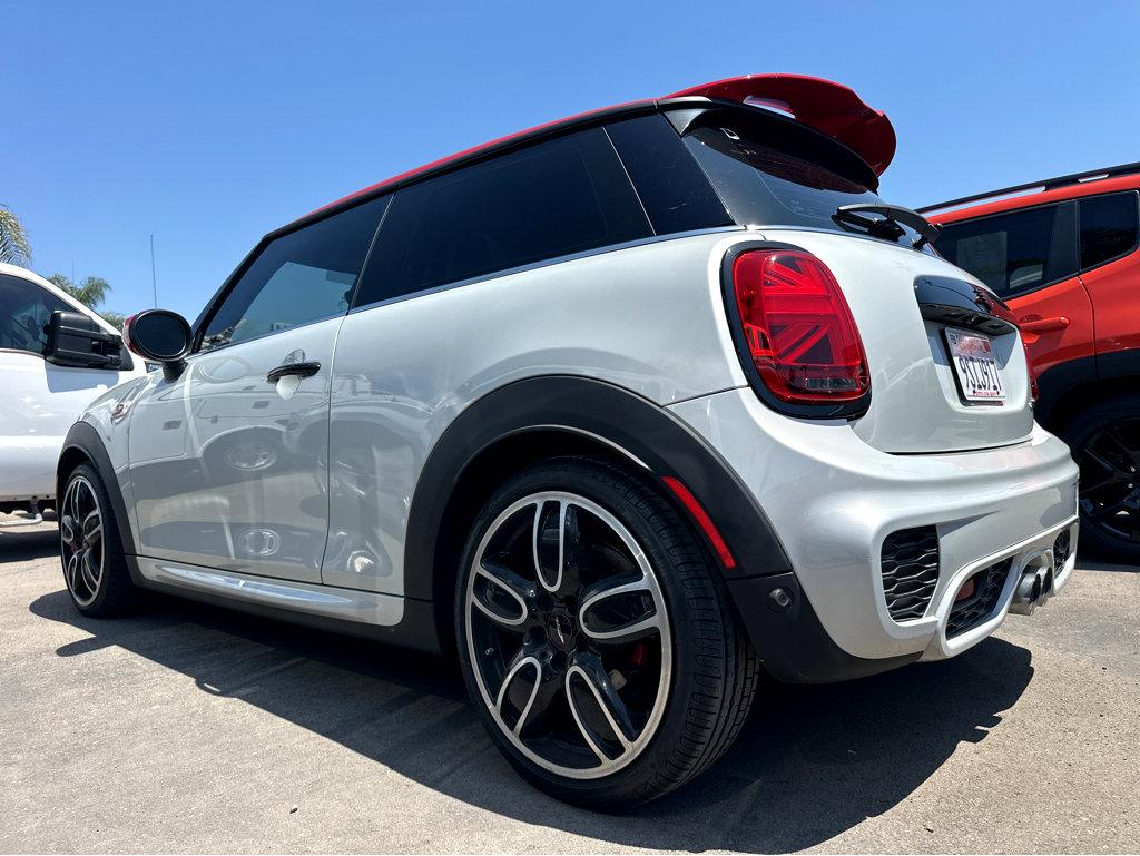 2020 Mini Cooper 2 Door Hardtop Iconic photo 3
