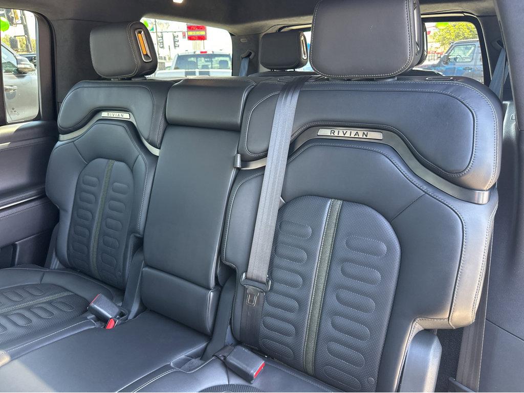 2022 Rivian R1S Launch Edition photo 2