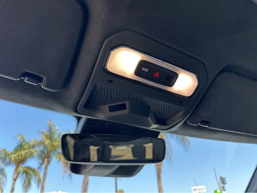 2022 Rivian R1S Launch Edition photo 16