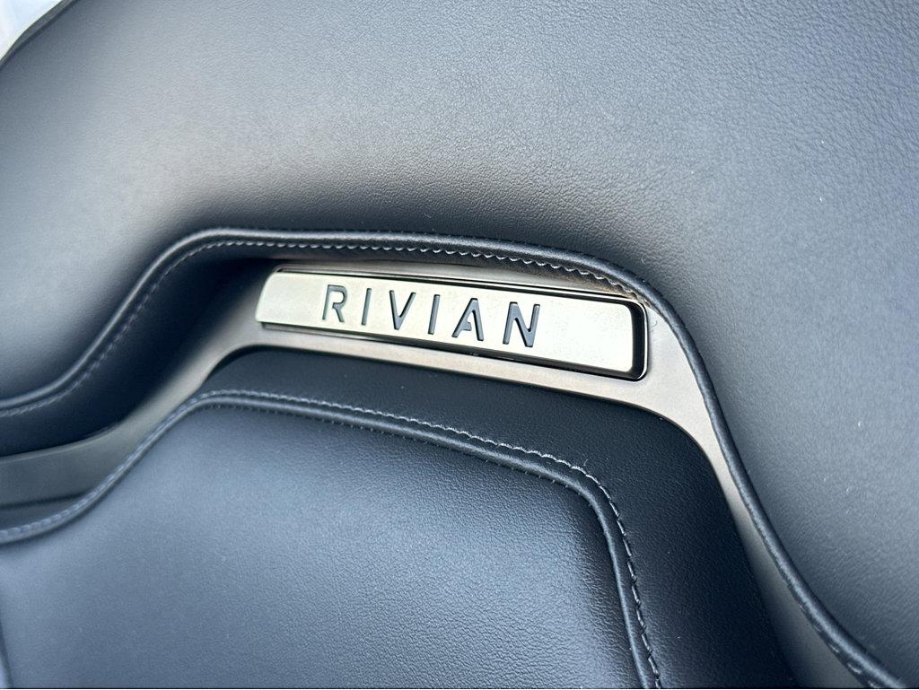 2022 Rivian R1S Launch Edition photo 18