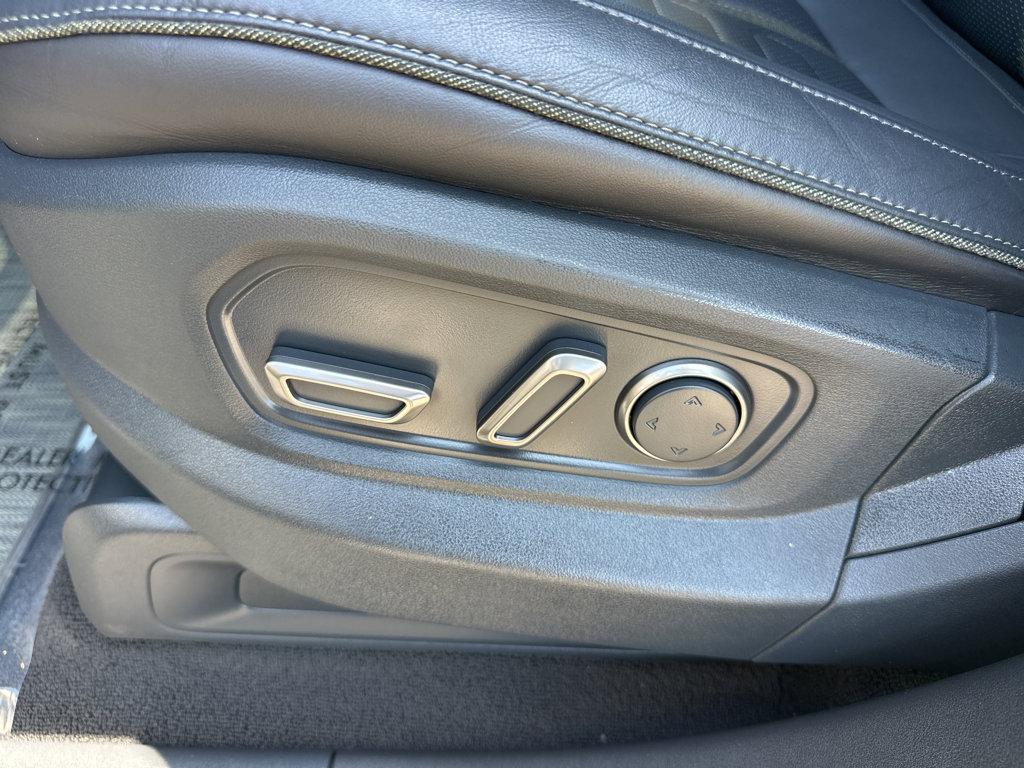 2022 Rivian R1S Launch Edition photo 21