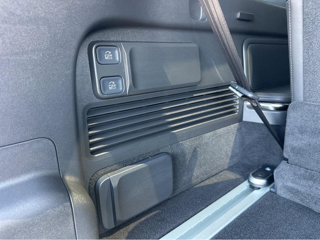 2022 Rivian R1S Launch Edition photo 26