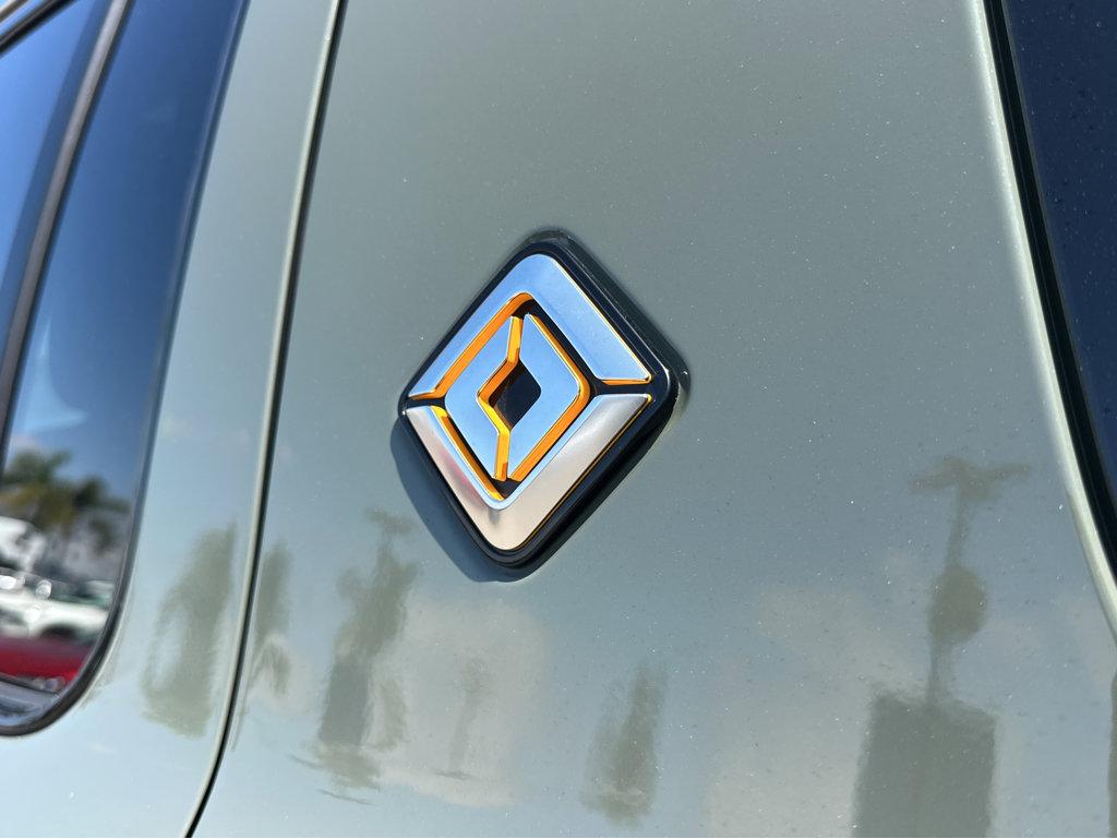2022 Rivian R1S Launch Edition photo 32