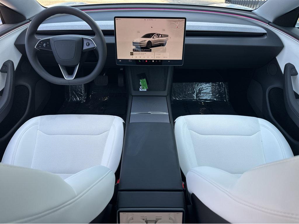 2025 Tesla Model 3 Long Range photo 4