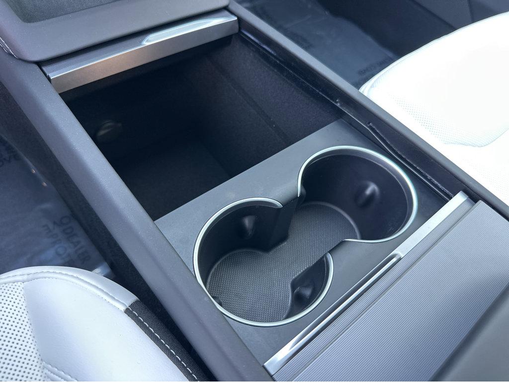 2025 Tesla Model 3 Long Range photo 21