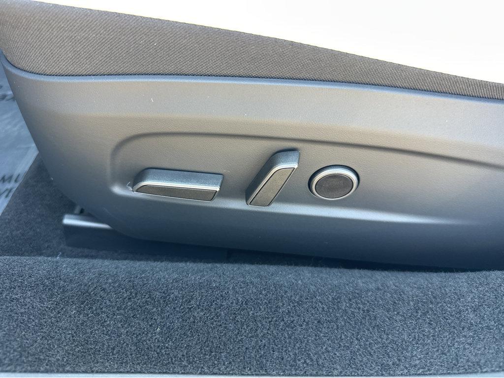 2025 Tesla Model 3 Long Range photo 23
