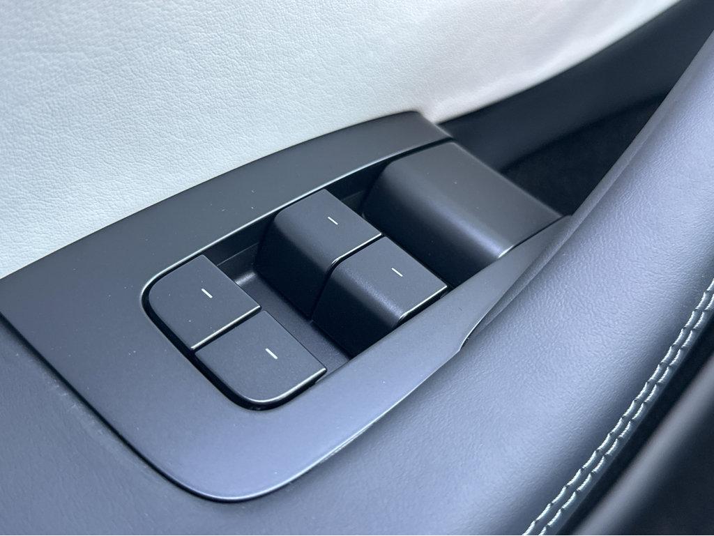 2025 Tesla Model 3 Long Range photo 25