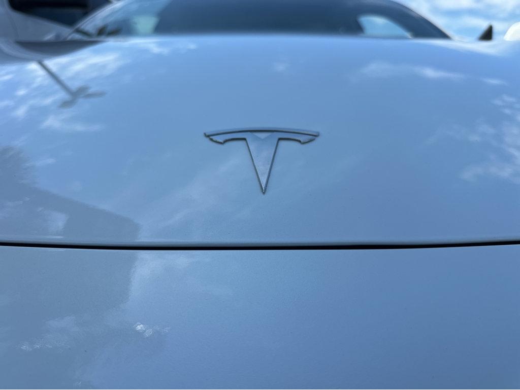 2025 Tesla Model 3 Long Range photo 30