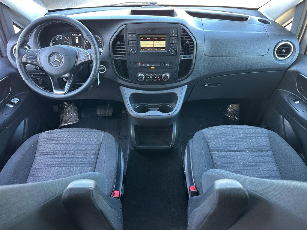 2016 Mercedes Benz Metris Passenger Van photo 3