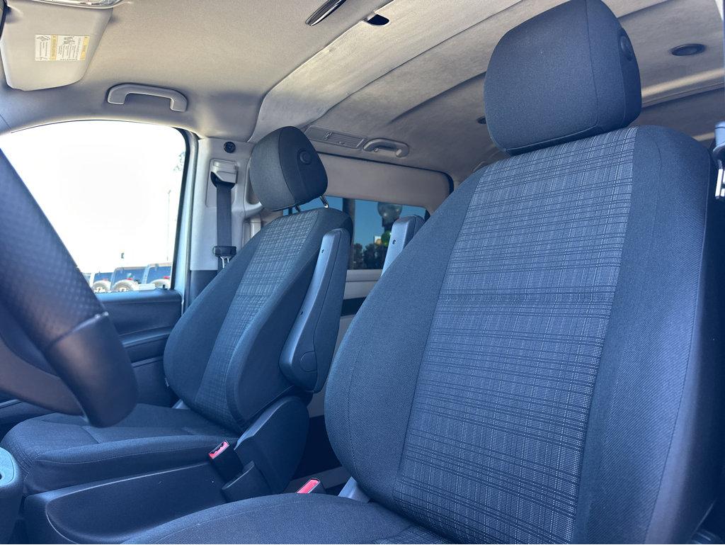 2016 Mercedes Benz Metris Passenger Van photo 6