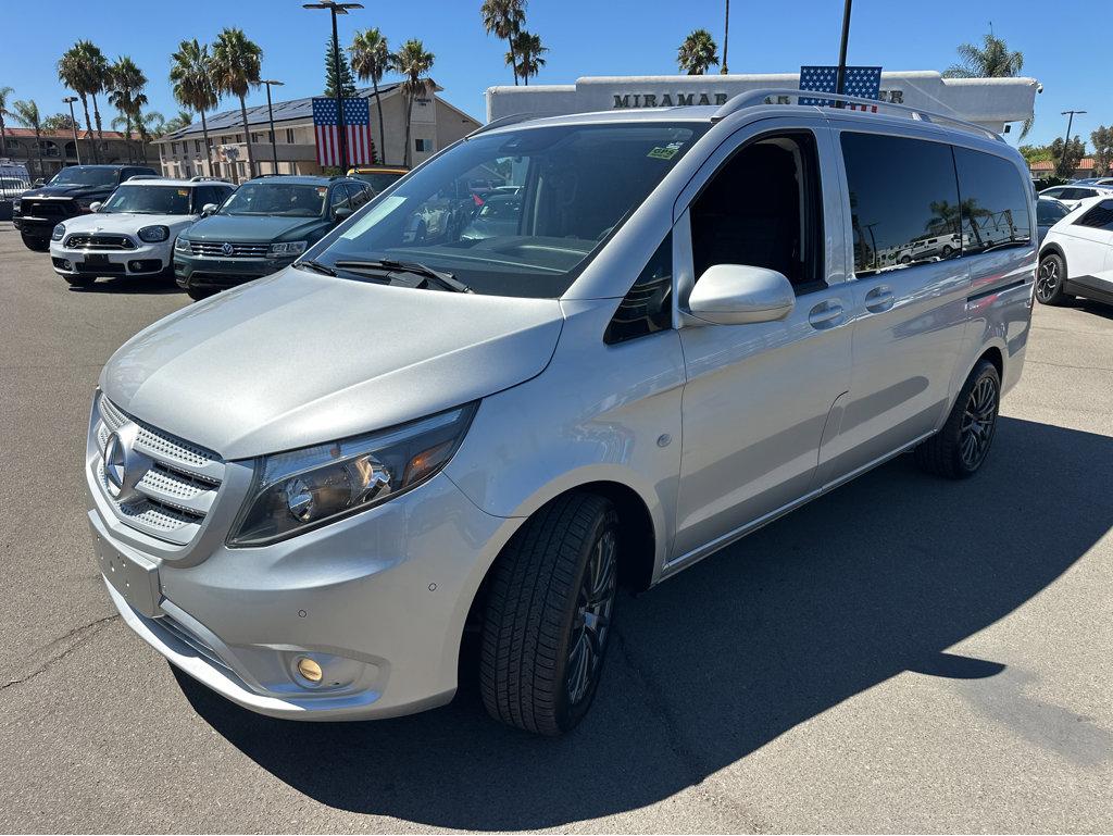 2016 Mercedes Benz Metris Passenger Van photo 10