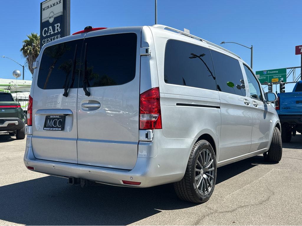 2016 Mercedes Benz Metris Passenger Van photo 12