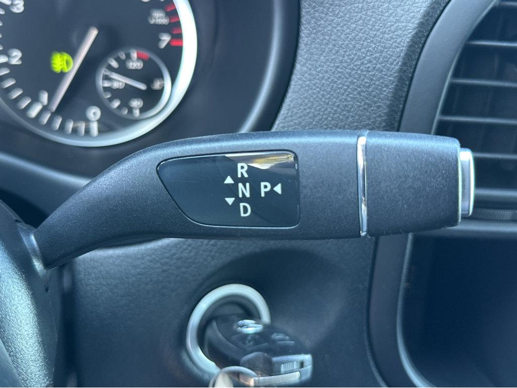 2016 Mercedes Benz Metris Passenger Van photo 25