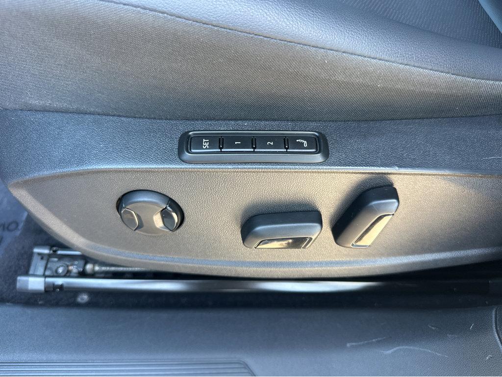 2021 Volkswagen ID.4 Pro S photo 28