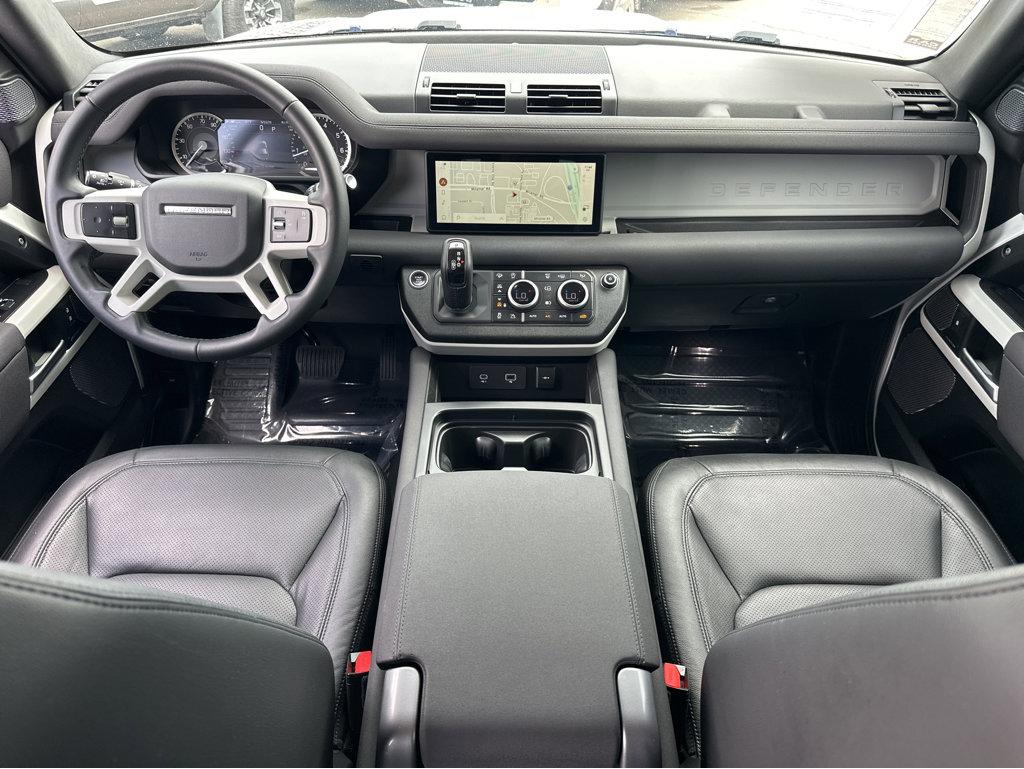 2023 Land Rover Defender S photo 2