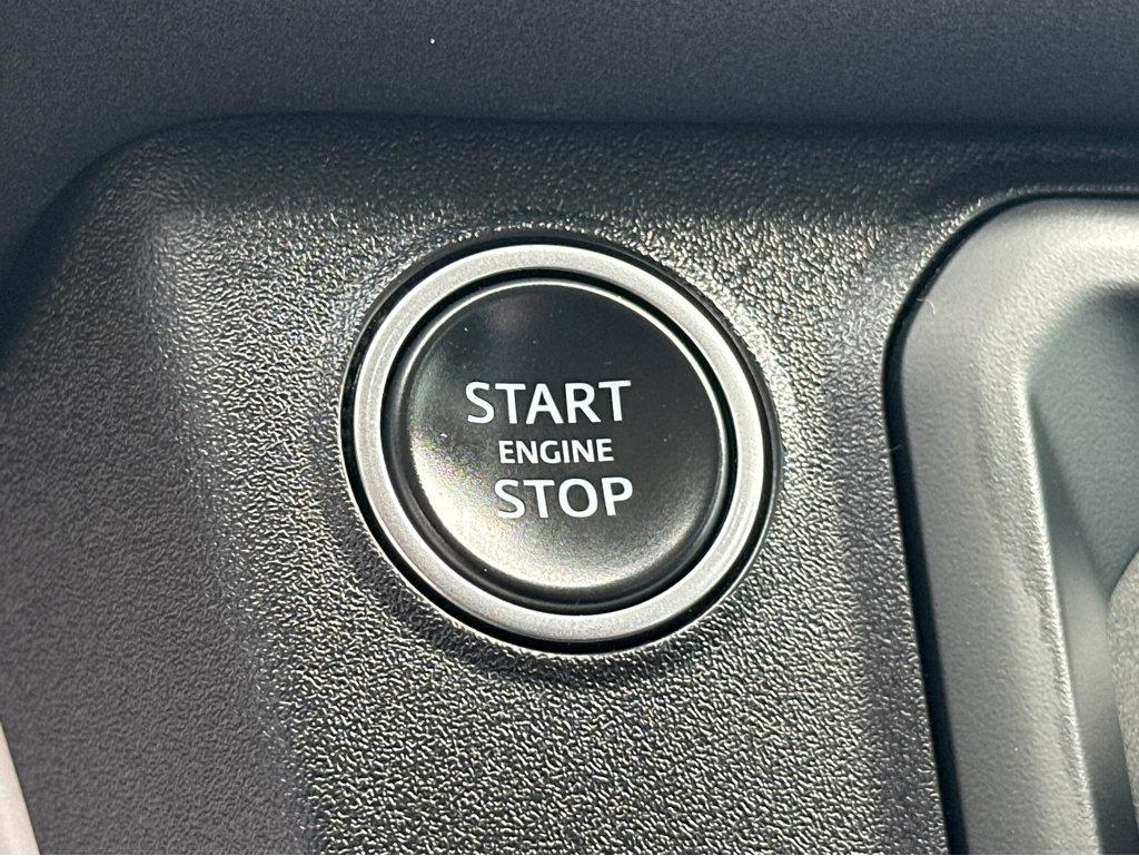 2023 Land Rover Defender S photo 19