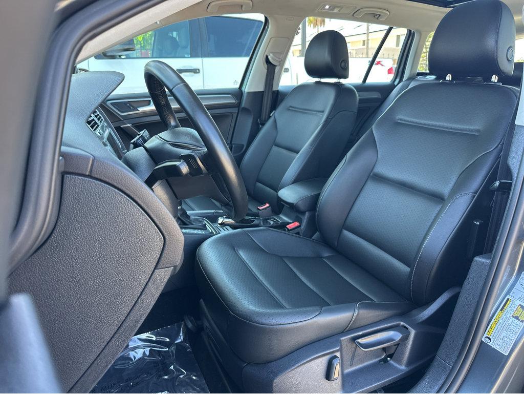 2017 Volkswagen Golf Alltrack SEL photo 8